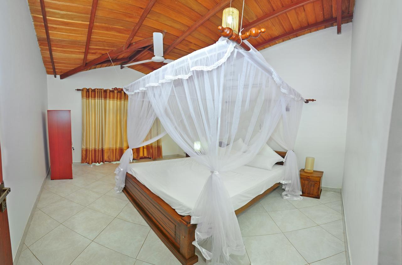 Falcon Villa Induruwa Dış mekan fotoğraf